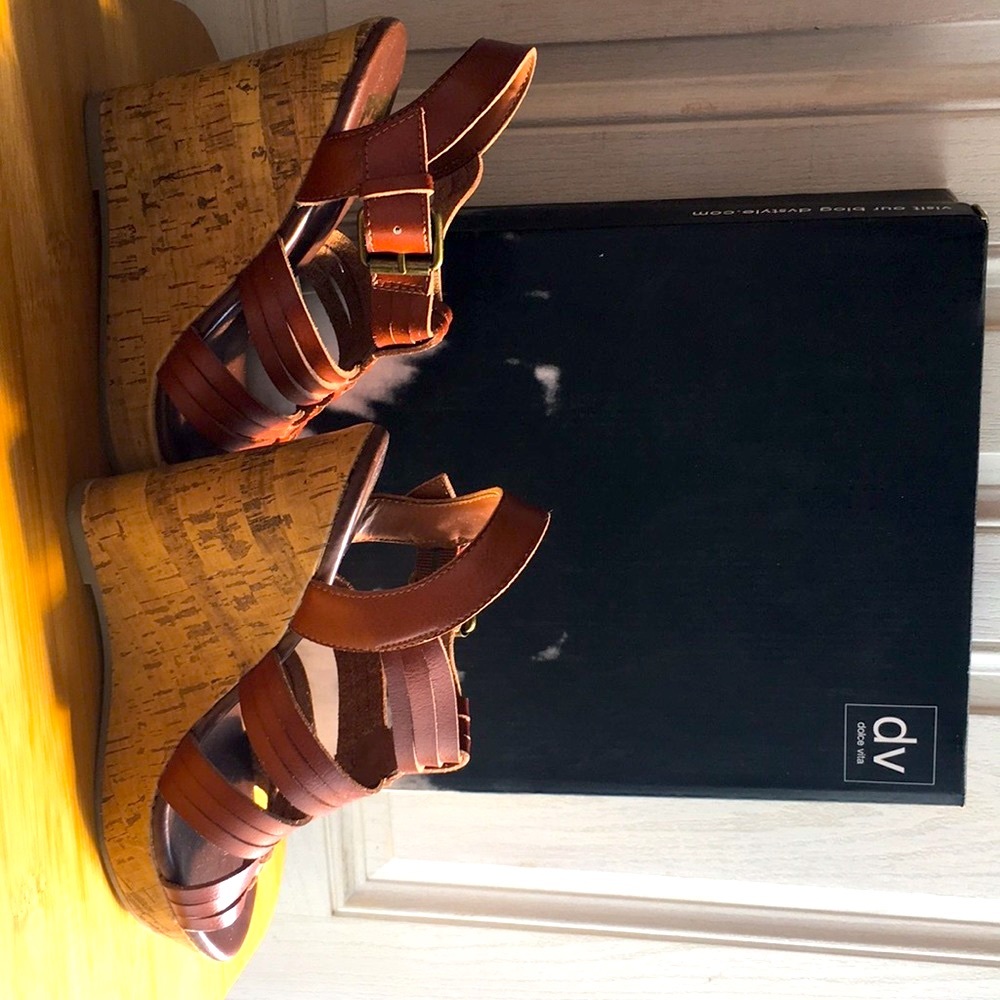 Dolce Vita Brown Wedge Sandal  Size 6-1/2 - Picture 5 of 7